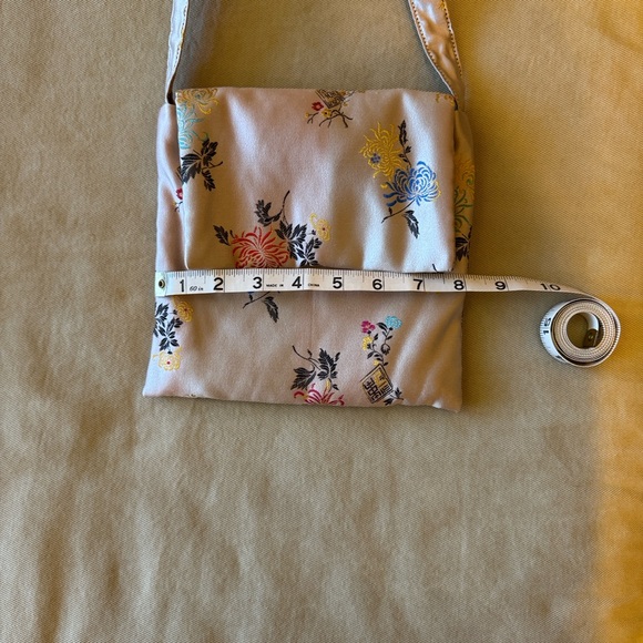 Floral Satin Shoulder Bag in Light Pink - Picture 7 of 8